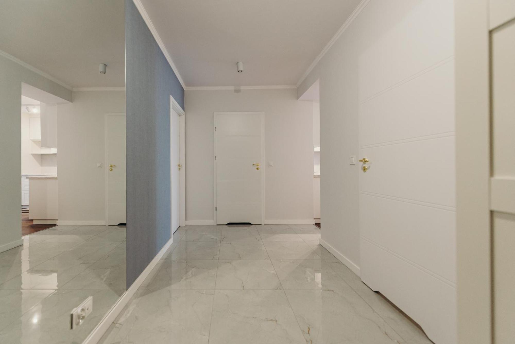 3 Bedrooms Premium Bella Blue For 8 Guests With Ac And Free Out Side Parking Жешов Екстериор снимка