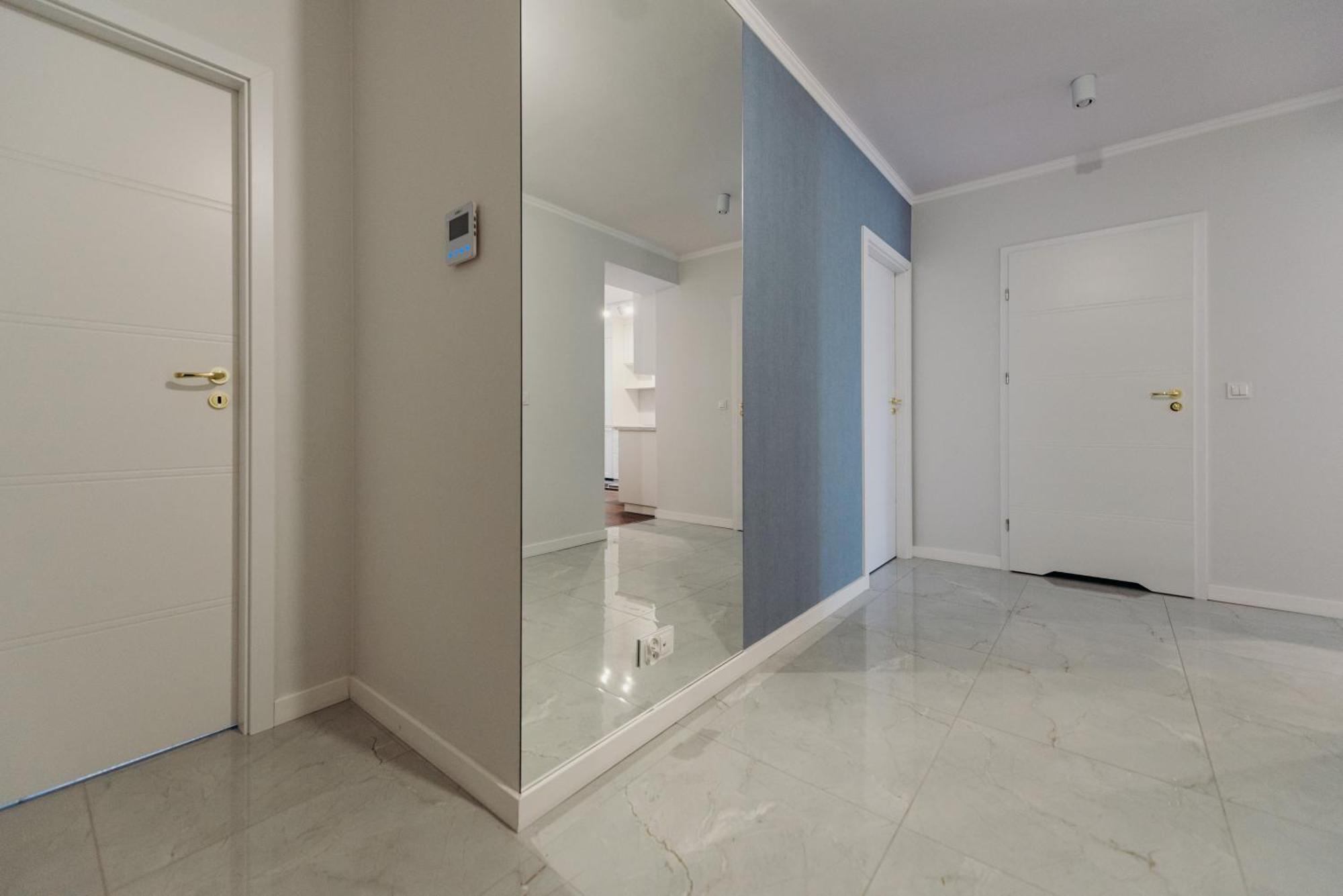 3 Bedrooms Premium Bella Blue For 8 Guests With Ac And Free Out Side Parking Жешов Екстериор снимка
